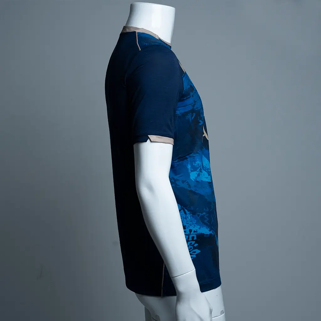 invisible mennequin before