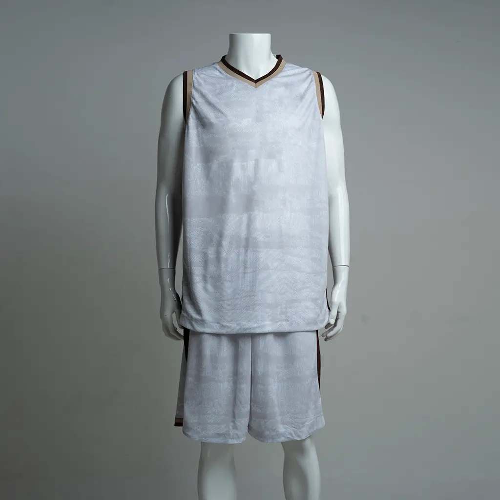 invisible mennequin before